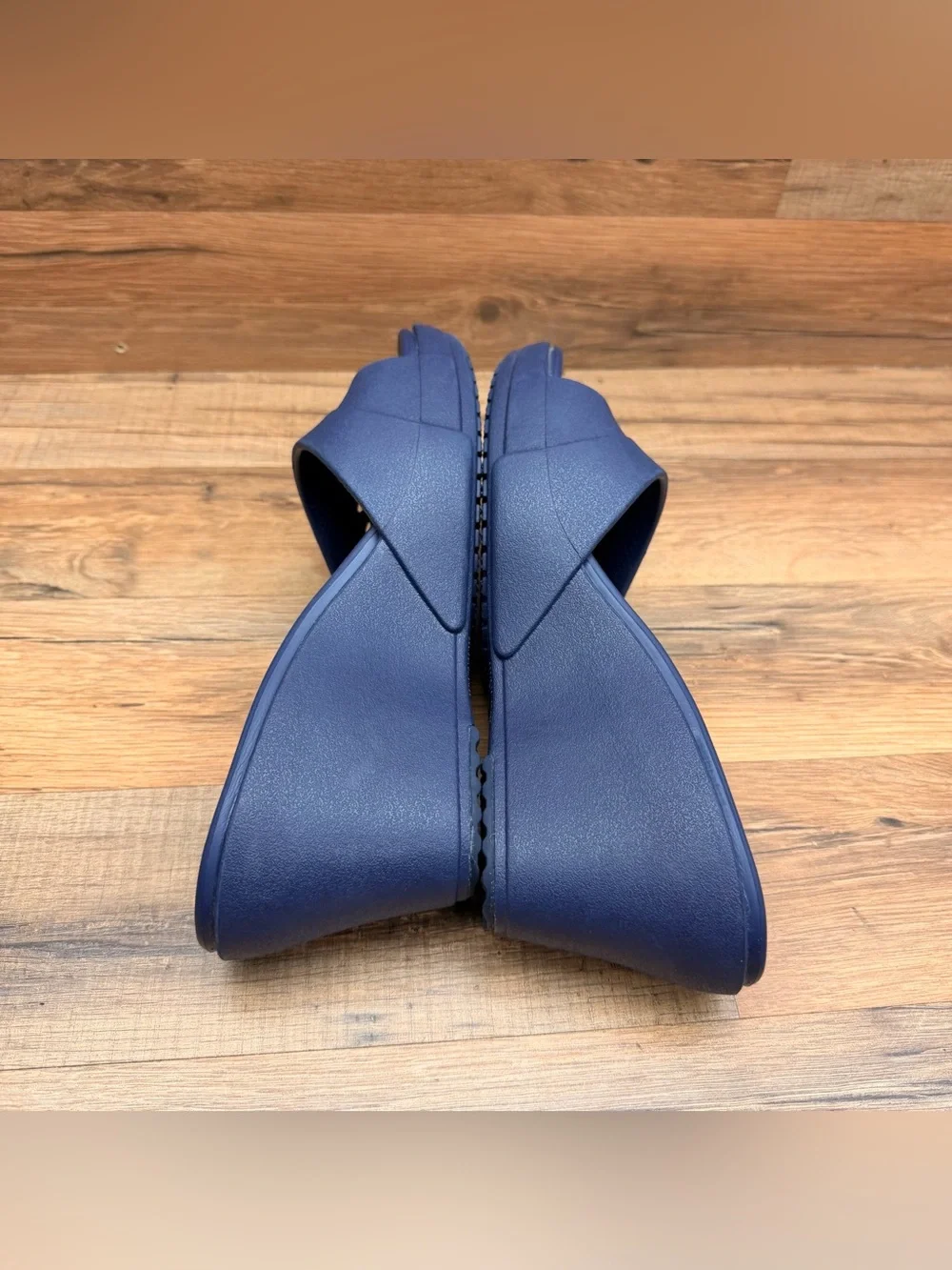 Crocs Women's size 9 Blue Wedge Slide Sandals